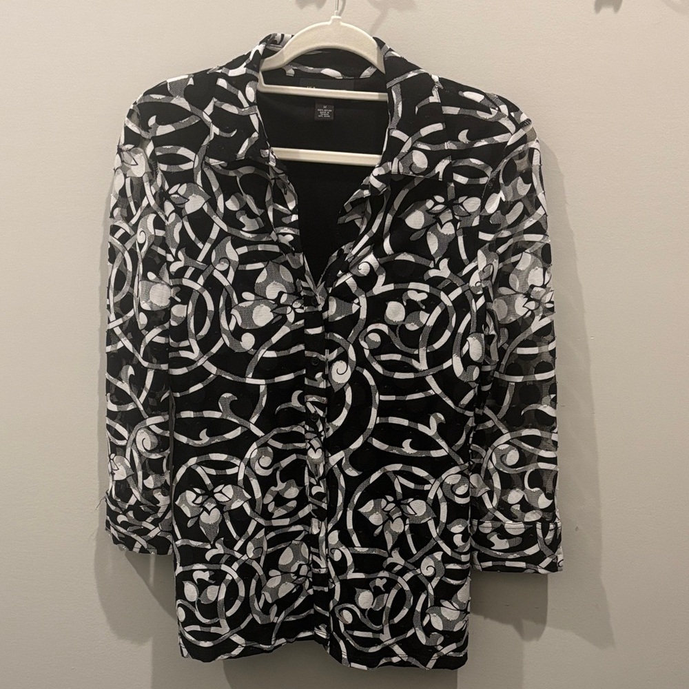 INC International Concepts Monochrome Swirl Blouse 3/4 length sheer sleeves